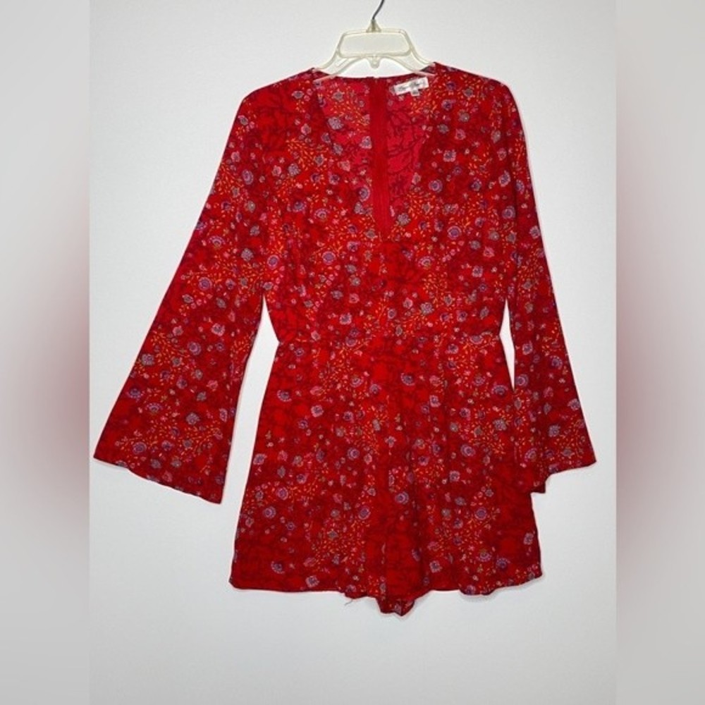 Emerald Sundae Red Floral Bell Sleeve Romper Womens Large Boho V-Neck Jumpsuit